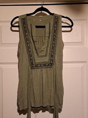 🍸Boho Olive Green Embroidered Sleeveless summer top Fashionable belt Detailing
